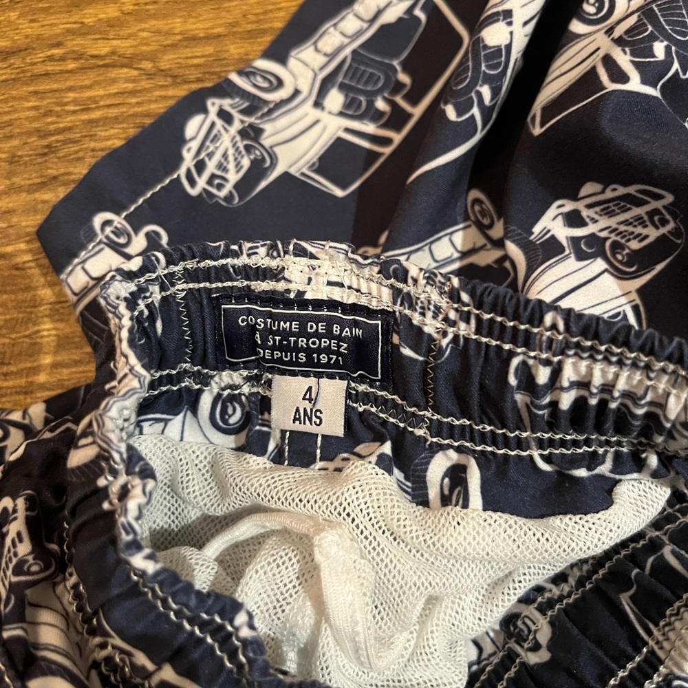 Vilebrequin boys bathing suit. Size 4 years